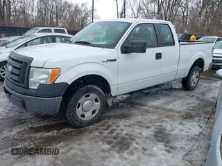2009 Ford F-150 STX with VIN 1FTRX12W19KB23964, listed as a IAAI auction lot 41550002 with 278,228 mi miles. Bid and sale history available at carsss.com. Image 2.