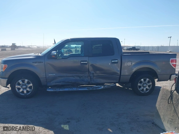 2013 Ford F-150 XL with VIN 1FTFW1CT2DKE96952, listed as a IAAI auction lot 41592253 with 160,119 mi miles. Bid and sale history available at carsss.com. Image 14.