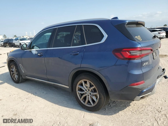 2023 BMW X5 xDrive40i with VIN 5UXCR6C02P9P93551, listed as a Copart auction lot 53448275 with 40,526 mi miles and Salvage Title. Bid and sale history available at carsss.com. Image 2.