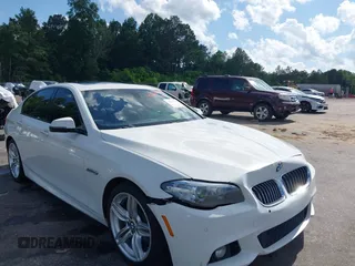 2015 BMW 5 Series 535i z VIN WBA5B1C59FG125069, wystawiony jako IAAI lot #42210708 z przebiegiem 265 298 mil mil oraz . Historia ofert i sprzedaży dostępna na DreamBid. Obrazek 1.