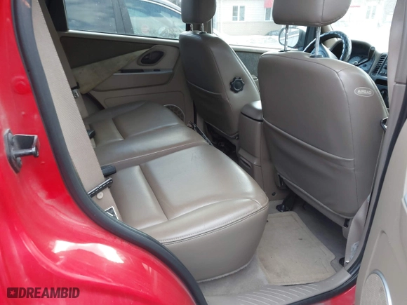 2002 Ford Escape Limited with VIN 1FMCU04132KB53687, listed as a IAAI auction lot 41468556 with 63,875 mi miles. Bid and sale history available at carsss.com. Image 8.