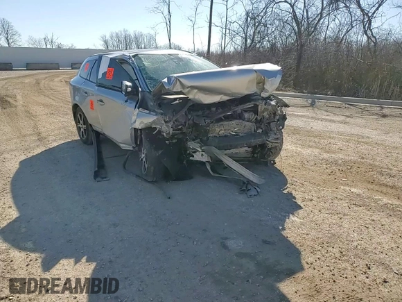 2011 Volvo XC60 3.0T с VIN YV4902DZ4B2154047, выставлен на аукционе Copart как лот 48101785 с пробегом Не указан миль и На запчасти • Non repairable. История ставок и продаж доступна на DreamBid. Изображение 11.