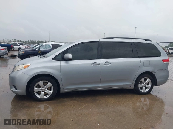 2014 Toyota Sienna LE AAS with VIN 5TDKK3DC9ES501255, listed as a IAAI auction lot 42096386 with 347,364 mi miles and . Bid and sale history available at carsss.com. Image 14.