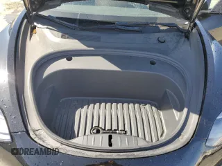 2022 Tesla Model 3 z VIN 5YJ3E1EA5NF189274, wystawiony jako Copart lot #57160765 z przebiegiem 127 420 mil mil oraz Szkoda całkowita • Salvage title. Historia ofert i sprzedaży dostępna na DreamBid. Obrazek 11.