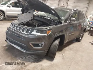 2018 Jeep Compass Limited with VIN 3C4NJDCB9JT245942, listed as a IAAI auction lot 41716399 with 67,587 mi miles. Bid and sale history available at carsss.com. Image 17.