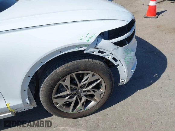 2025 Genesis GV70 2.5T z VIN 5NMMADTB4SH017423, wystawiony jako IAAI lot #41665251 z przebiegiem 21 457 mil mil oraz . Historia ofert i sprzedaży dostępna na DreamBid. Obrazek 19.