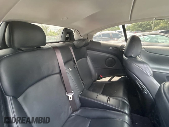 2010 Lexus IS 250 C z VIN JTHFF2C21A2511092, wystawiony jako Copart lot #59193075 z przebiegiem 192 550 mil mil oraz Czysty tytuł • Clean title. Historia ofert i sprzedaży dostępna na DreamBid. Obrazek 6.