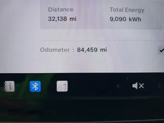 2018 Tesla Model 3 Long Range Battery with VIN 5YJ3E1EA3JF013253, listed as a IAAI auction lot 41752102 with 84,459 mi miles. Bid and sale history available at carsss.com. Image 15.