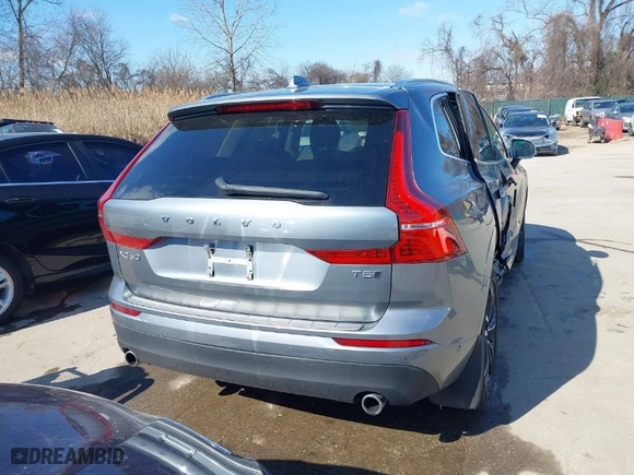 2018 Volvo XC60 Momentum with VIN LYV102RK5JB077990, listed as a IAAI auction lot 41640623 with 95,471 mi miles. Bid and sale history available at carsss.com. Image 16.