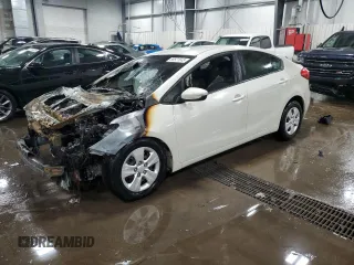 2014 Kia Forte LX with VIN KNAFK4A60E5153516, listed as a Copart auction lot 88521645 with 0 mi miles and Non Repairable. Bid and sale history available at carsss.com. Image 1.