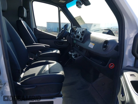 2025 Mercedes-Benz Sprinter Cargo with VIN W1Y4KBHY6ST203831, listed as a IAAI auction lot 42173474 with 4,382 mi miles and . Bid and sale history available at carsss.com. Image 5.