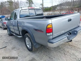 2002 Toyota Tundra SR5 with VIN 5TBRT34132S303771, listed as a IAAI auction lot 41633862 with 162,395 mi miles. Bid and sale history available at carsss.com. Image 3.