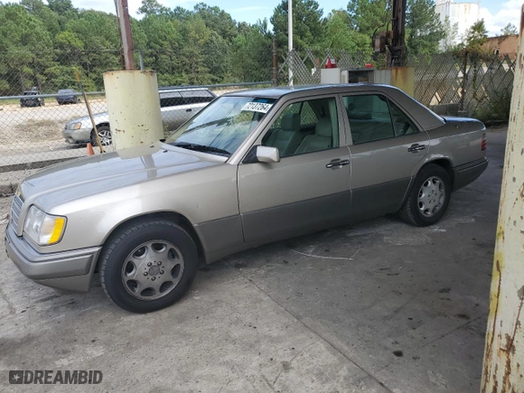 1995 Mercedes-Benz E Class with VIN WDBEA32E4SC269955, listed as a Copart auction lot 72137264 with NaN miles and Salvage Title. Bid and sale history available at carsss.com. Image 1.