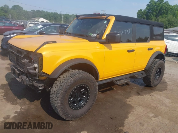 2022 Ford Bronco with VIN 1FMDE5BH8NLB86567, listed as a IAAI auction lot 42469732 with 27,681 mi miles and . Bid and sale history available at DreamBid. Image 18.