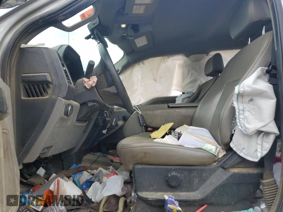 2020 Ford F-250 XL z VIN 1FT7W2B6XLEE81814, wystawiony jako Copart lot #56356235 z przebiegiem 106 361 mil mil oraz Szkoda całkowita • Salvage title. Historia ofert i sprzedaży dostępna na DreamBid. Obrazek 7.