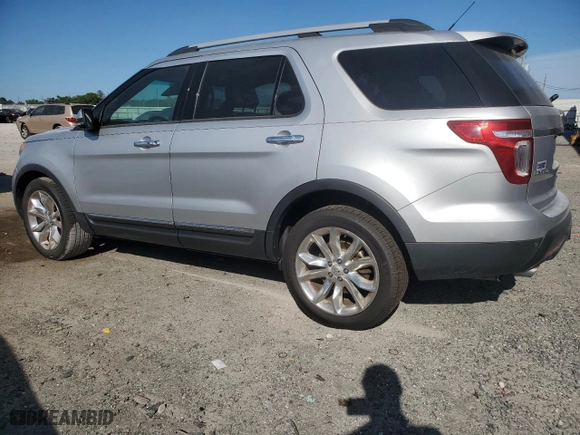 2013 Ford Explorer Limited with VIN 1FM5K8F88DGA53503, listed as a Copart auction lot 50350325 with 125,607 mi miles and Clean Title. Bid and sale history available at carsss.com. Image 2.