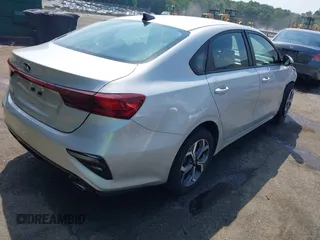 2021 Kia Forte LXS с VIN 3KPF24AD4ME331948, выставлен на аукционе IAAI как лот 42474846 с пробегом 101 922 миль миль и . История ставок и продаж доступна на DreamBid. Изображение 4.