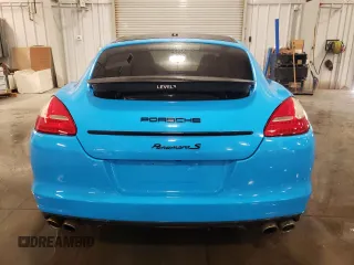 2012 Porsche Panamera S z VIN WP0AB2A77CL061256, wystawiony jako Copart lot #59347725 z przebiegiem 135 710 mil mil oraz Szkody całkowita. Historia ofert i sprzedaży dostępna na DreamBid. Obrazek 6.
