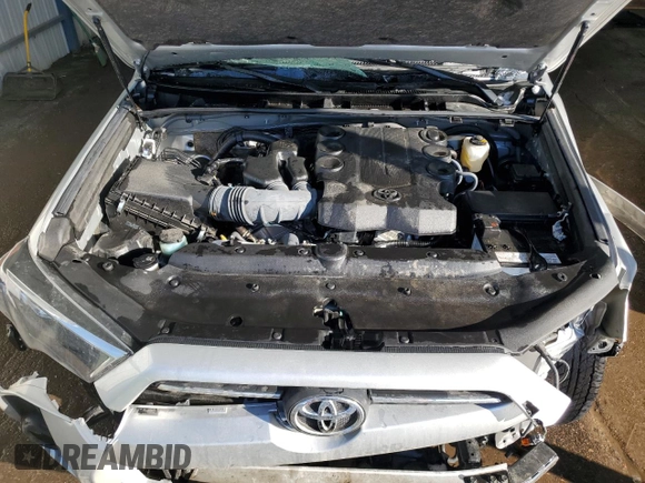 2024 Toyota 4Runner SR5 with VIN JTEEU5JR1R5313865, listed as a Copart auction lot 42322245 with 14,672 mi miles and Salvage title. Bid and sale history available at DreamBid. Image 12.