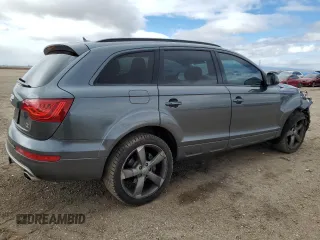 2015 Audi Q7 Premium Plus z VIN WA1LMAFE3FD015758, wystawiony jako Copart lot #48717595 z przebiegiem 139 096 mil mil oraz Szkoda całkowita • Salvage title. Historia ofert i sprzedaży dostępna na DreamBid. Obrazek 3.