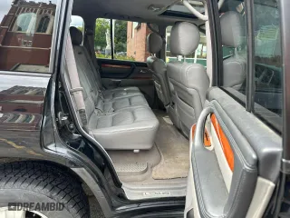 2004 Lexus LX 470 with VIN JTJHT00W043545700, listed as a Copart auction lot 72940504 with 188,585 mi miles and Clean Title. Bid and sale history available at carsss.com. Image 6.