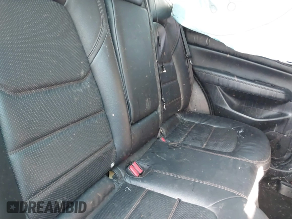 2020 Mazda CX-5 Grand Touring z VIN JM3KFADM0L0738337, wystawiony jako IAAI lot #41485078 z przebiegiem Nie podano mil oraz . Historia ofert i sprzedaży dostępna na DreamBid. Obrazek 8.