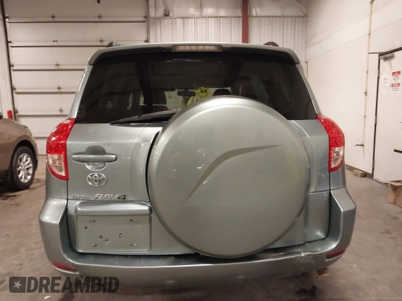 2007 Toyota RAV4 Limited with VIN JTMZD31V975061545, listed as a IAAI auction lot 41710996 with 196,998 mi miles. Bid and sale history available at carsss.com. Image 17.