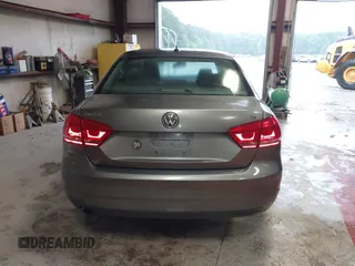 2015 Volkswagen Passat Limited Edition Edition with VIN 1VWAT7A33FC012502, listed as a IAAI auction lot 42256276 with 68,012 mi miles and . Bid and sale history available at DreamBid. Image 16.