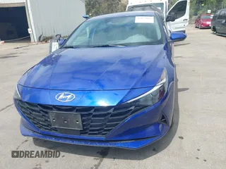 2023 Hyundai Elantra SEL z VIN KMHLS4AG4PU427318, wystawiony jako IAAI lot #42052082 z przebiegiem 33 090 mil mil oraz . Historia ofert i sprzedaży dostępna na DreamBid. Obrazek 6.