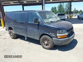 2008 Chevrolet Express Cargo z VIN 1GCGG25C381123953, wystawiony jako IAAI lot #42459405 z przebiegiem 265 324 mil mil oraz . Historia ofert i sprzedaży dostępna na DreamBid. Obrazek 1.