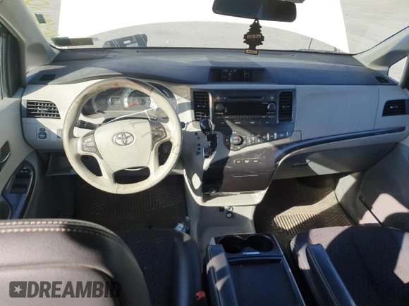 2011 Toyota Sienna SE with VIN 5TDXK3DC8BS099164, listed as a Copart auction lot 50380285 with 212,064 mi miles and Clean Title. Bid and sale history available at carsss.com. Image 8.