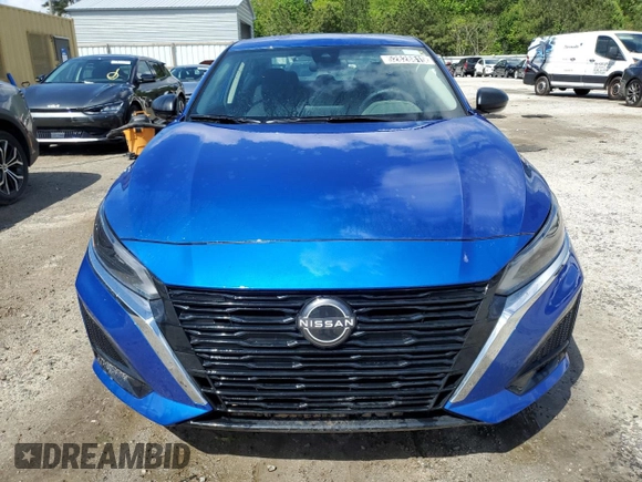 2025 Nissan Altima SV with VIN 1N4BL4DV7SN305763, listed as a Copart auction lot 52828815 with 9,479 mi miles and Clean Title. Bid and sale history available at DreamBid. Image 5.