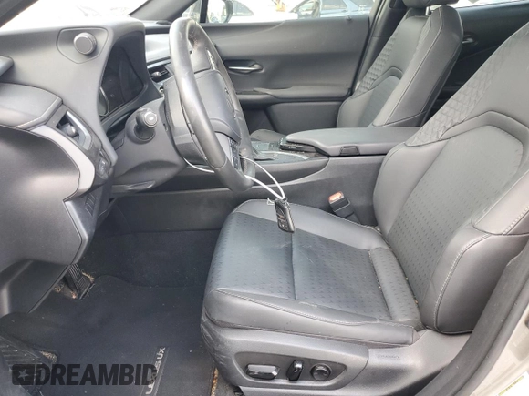 2022 Lexus UX 200 with VIN JTHX3JBH7N2054100, listed as a Copart auction lot 56495695 with 70,979 mi miles and Salvage title. Bid and sale history available at DreamBid. Image 7.