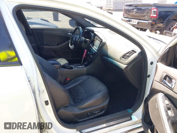 2015 Kia Optima SX Turbo with VIN 5XXGR4A63FG470724, listed as a IAAI auction lot 42006500 with 188,422 mi miles. Bid and sale history available at carsss.com. Image 5.