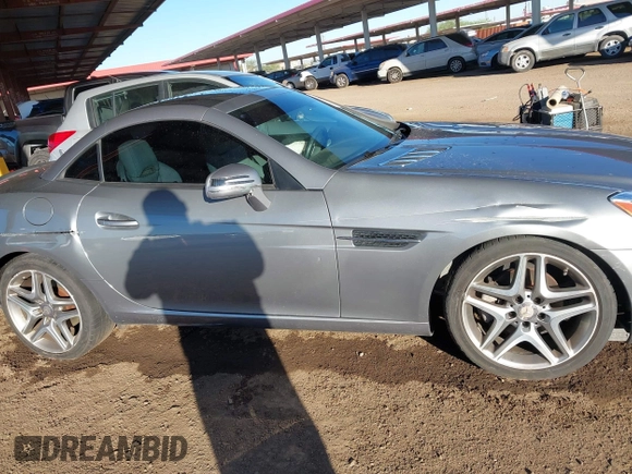 2013 Mercedes-Benz SLK-Class SLK 250 with VIN WDDPK4HA9DF058128, listed as a IAAI auction lot 41809272 with 76,860 mi miles. Bid and sale history available at carsss.com. Image 13.
