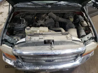 2000 Ford Super Duty F-250 XL with VIN 1FTNW21S9YEC08957, listed as a Copart auction lot 75134404 with 207,060 mi miles and Non Repairable. Bid and sale history available at carsss.com. Image 11.