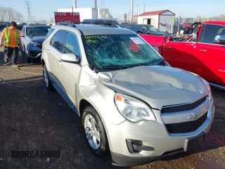 2015 Chevrolet Equinox LT z VIN 2GNALBEK5F1130975, wystawiony jako IAAI lot #42097235 z przebiegiem 98 715 mil mil oraz . Historia ofert i sprzedaży dostępna na DreamBid. Obrazek 6.