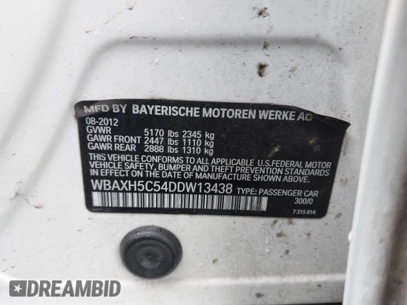 2013 BMW 5 Series 528i xDrive with VIN WBAXH5C54DDW13438, listed as a IAAI auction lot 41851954 with 122,653 mi miles. Bid and sale history available at carsss.com. Image 9.