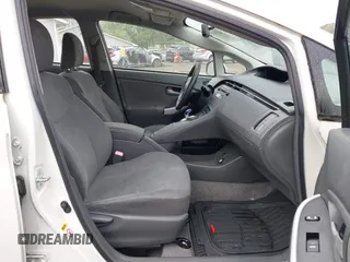 2010 Toyota Prius II with VIN JTDKN3DUXA5025517, listed as a IAAI auction lot 42201037 with 69,872 mi miles and . Bid and sale history available at carsss.com. Image 5.