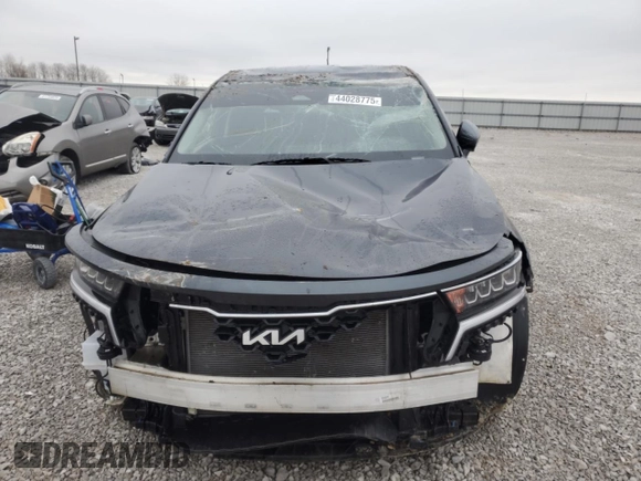 2023 Kia Sorento LX with VIN 5XYRGDLCXPG192967, listed as a Copart auction lot 44028775 with 24,758 mi miles and Salvage Title. Bid and sale history available at carsss.com. Image 5.