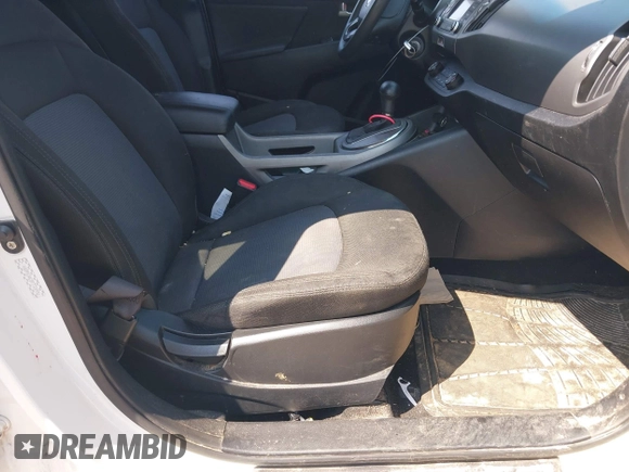 2015 Kia Sportage LX with VIN KNDPB3AC8F7720956, listed as a IAAI auction lot 41987551 with 178,281 mi miles and . Bid and sale history available at DreamBid. Image 5.
