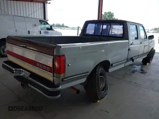 1989 Ford F-350 with VIN 2FTJW35M9KCA56949, listed as a IAAI auction lot 42244693 with 81,044 mi miles and . Bid and sale history available at DreamBid. Image 4.