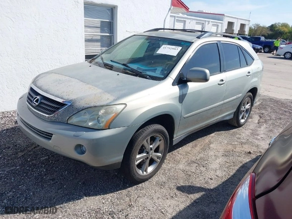 2007 Lexus RX 400h with VIN JTJGW31U272002926, listed as a IAAI auction lot 41792083 with 227,063 mi miles. Bid and sale history available at carsss.com. Image 2.