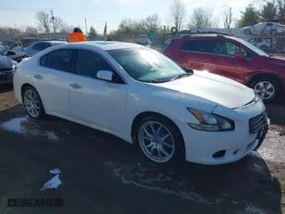 2011 Nissan Maxima 3.5 SV w/Sport Pkg with VIN 1N4AA5AP9BC869360, listed as a IAAI auction lot 41977873 with 122,837 mi miles. Bid and sale history available at carsss.com. Image 1.