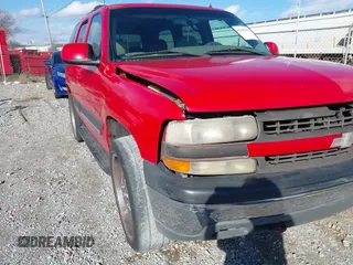 2002 Chevrolet Tahoe LS z VIN 1GNEC13Z92R171770, wystawiony jako IAAI lot #41047637 z przebiegiem 210 956 mil mil oraz . Historia ofert i sprzedaży dostępna na DreamBid. Obrazek 1.