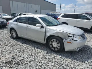 2007 Chrysler Sebring Touring z VIN 1C3LC56K27N546794, wystawiony jako Copart lot #52743265 z przebiegiem 247 352 mil mil oraz Szkoda całkowita • Salvage title. Historia ofert i sprzedaży dostępna na DreamBid. Obrazek 4.