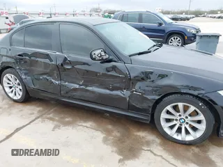 2011 BMW 3 Series 328i xDrive with VIN WBAPK7C59BF082168, listed as a IAAI auction lot 41593485 with 203,099 mi miles. Bid and sale history available at carsss.com. Image 6.