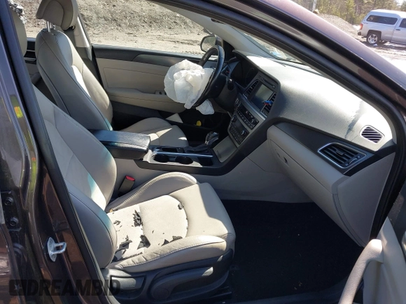 2016 Hyundai Sonata Sport with VIN 5NPE34AF0GH354301, listed as a IAAI auction lot 42022539 with 130,562 mi miles and . Bid and sale history available at DreamBid. Image 5.