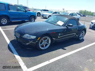 2007 BMW Z4 3.0si with VIN 4USBU53567LX02991, listed as a IAAI auction lot 41990352 with 86,329 mi miles. Bid and sale history available at carsss.com. Image 17.