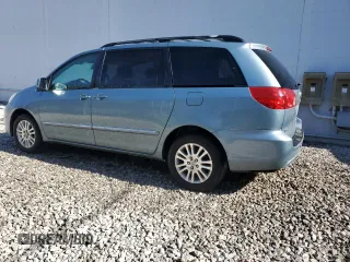 2008 Toyota Sienna XLE with VIN 5TDBK22C68S011227, listed as a Copart auction lot 45466755 with 268,658 mi miles and Clean Title. Bid and sale history available at carsss.com. Image 2.
